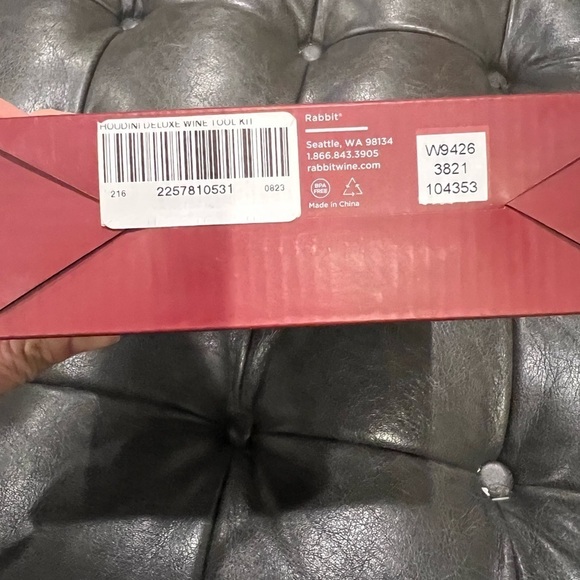 New! Wine Tool Kit With “Wine Not” Decorative Towel - Picture 4 of 7